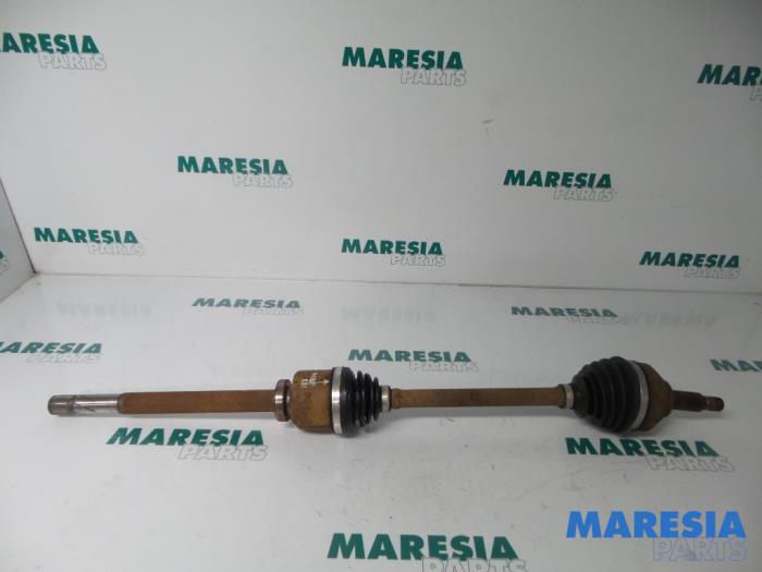 Renault Trafic Generation Front Right Driveshaft