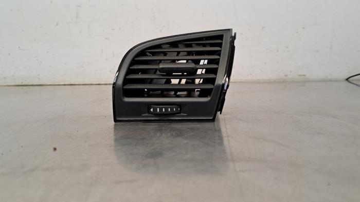 Grille aération tableau de bord Skoda Fabia SEVP Auto Cambrai