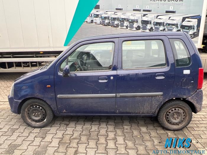 Opel Agila 1 2 16V Sloopvoertuig 2004 Blauw Niks Autodemontage