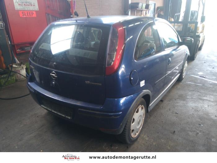 Opel Corsa C V Twin Port Sloopvoertuig Blauw