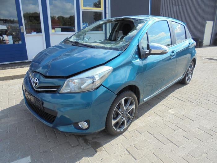 Toyota Yaris Iii V Vvt I Sloopvoertuig Blauw