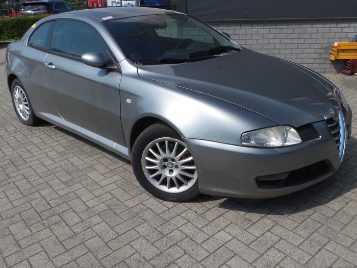 Alfa Romeo GT 937 1 9 JTD 16V Multijet Sloop Bouwjaar 2007 Kleur