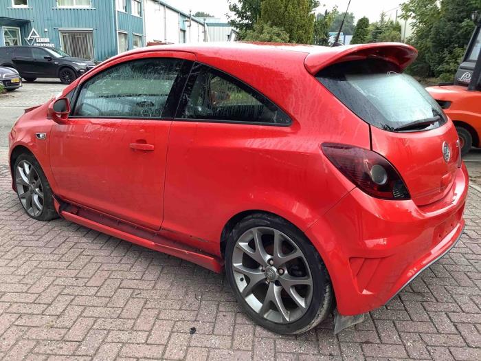 Opel Corsa D I Opc V Turbo Ecotec Sloopvoertuig Rood