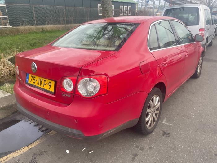 Volkswagen Jetta Iii V Fsi Sloopvoertuig Rood