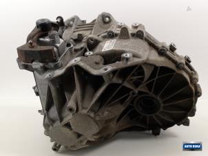 Gebruikte Versnellingsbak Volvo V60 I (FW/GW) 2.0 D4 16V Prijs € 649,95 Margeregeling aangeboden door Auto Rima Druten