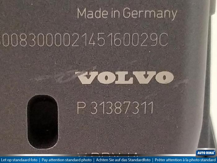 Sensor Remassistent van een Volvo V70 (BW) 2.0 D4 16V 2016