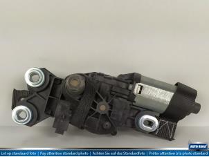 Gebruikte Motor Ruitenwisser achter Volvo XC70 (BZ) 2.4 D5 20V 220 AWD Prijs € 24,95 Margeregeling aangeboden door Auto Rima Druten