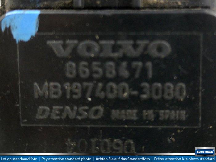Luchtmassameter van een Volvo C30 (EK/MK) 2.4i 20V 2007