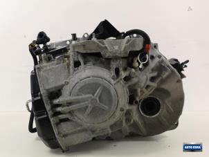 Gebruikte Automaatbak Volvo V60 I (FW/GW) 2.4 D6 20V Plug-in Hybrid AWD Prijs € 749,95 Margeregeling aangeboden door Auto Rima Druten