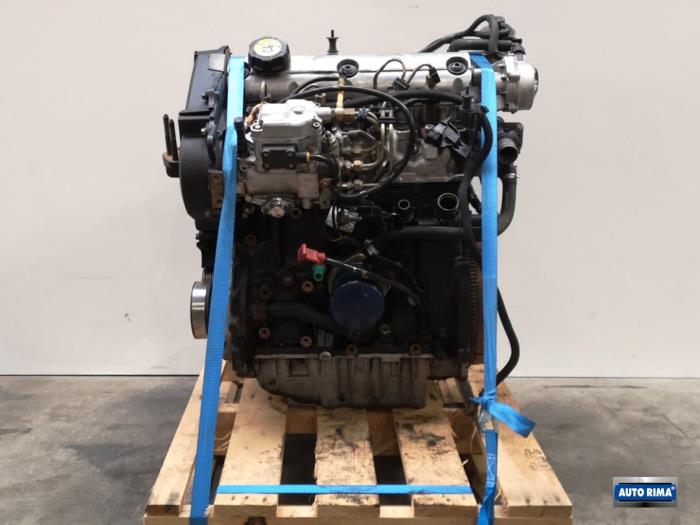 Gebruikte Motor Volvo V40 (VW) 1.9 D di Prijs € 249,95 Margeregeling aangeboden door Auto Rima 