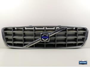 Gebruikte Grille Volvo XC70 (SZ) XC70 2.4 D 20V Prijs € 49,95 Margeregeling aangeboden door Auto Rima Druten