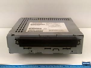 Gebruikte CD Speler Volvo V50 (MW) 2.0 D 16V Prijs € 49,95 Margeregeling aangeboden door Auto Rima Druten