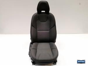 Gebruikte Voorstoel rechts Volvo V40 Prijs € 124,95 Margeregeling aangeboden door Auto Rima Druten