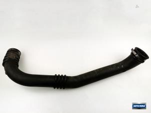 Gebruikte Intercooler Buis Volvo V40 (MV) 1.6 T3 GTDi 16V Prijs € 34,95 Margeregeling aangeboden door Auto Rima Druten