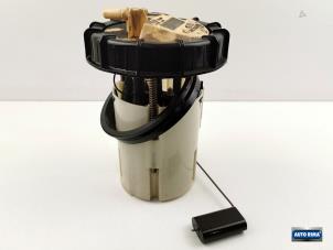 Gebruikte Tank element Pomp Volvo V50 (MW) 2.4 D5 20V Prijs € 74,95 Margeregeling aangeboden door Auto Rima Druten