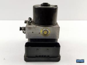 Gebruikte ABS Pomp Volvo C30 (EK/MK) 2.0 D 16V Prijs € 74,95 Margeregeling aangeboden door Auto Rima Druten