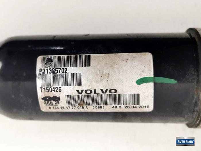 Cardanas rechts-voor (VWA) van een Volvo XC60 I (DZ) 2.0 D4 16V 2015