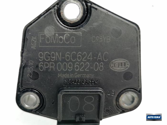 Olie niveau sensor van een Volvo XC70 (BZ) 2.4 D5 20V 215 AWD Autom. 2013