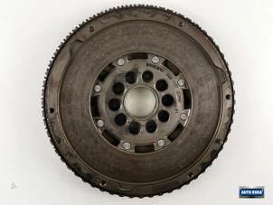 Gebruikte Vliegwiel dubbele massa Volvo V70 (BW) 2.5 T 20V Prijs € 124,95 Margeregeling aangeboden door Auto Rima Druten