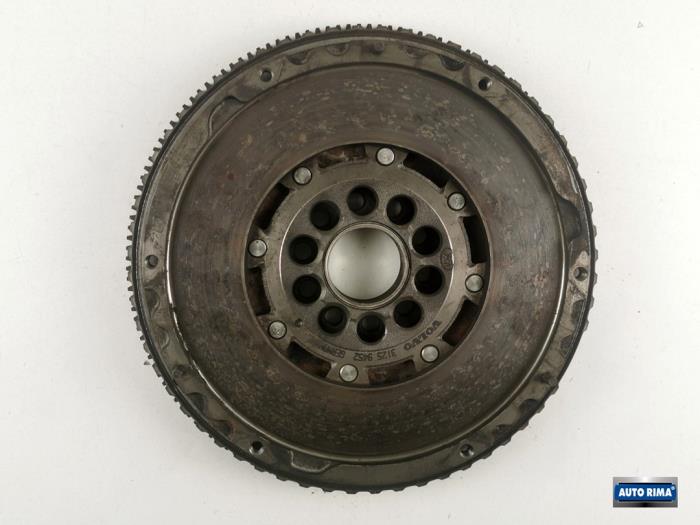 Gebruikte Vliegwiel dubbele massa Volvo V70 (BW) 2.5 FT 20V Prijs € 124,95 Margeregeling aangeboden door Auto Rima Druten