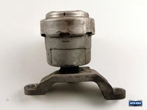 Gebruikte Motorrubber Volvo V70 (BW) 2.0 16V Flexifuel Prijs € 39,95 Margeregeling aangeboden door Auto Rima Druten