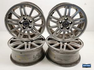 Gebruikte Sportvelgen Set Volvo V70 (SW) 2.4 D5 20V Prijs € 99,95 Margeregeling aangeboden door Auto Rima Druten