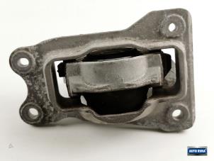 Gebruikte Motorrubber Volvo XC90 II 2.0 T8 16V Twin Engine AWD Prijs € 74,95 Margeregeling aangeboden door Auto Rima Druten