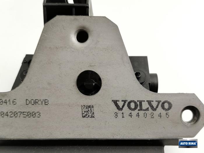 Achterklep Slotmechaniek van een Volvo V40 (MV) 1.6 D2 2015