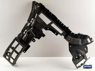 Gebruikte Bumpersteun links-achter Volvo XC90 II 2.0 D4 16V Prijs € 24,95 Margeregeling aangeboden door Auto Rima Druten