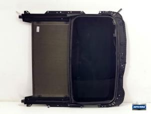 Gebruikte Schuifdak Volvo V60 I (FW/GW) 2.4 D6 20V Plug-in Hybrid AWD Prijs € 149,95 Margeregeling aangeboden door Auto Rima Druten