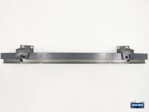 Gebruikte Bumperbalk achter Volvo XC90 II 2.0 T5 16V AWD Prijs € 99,95 Margeregeling aangeboden door Auto Rima Druten