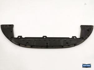Gebruikte Bumper onderplaat Volvo XC60 I (DZ) 2.4 D3/D4 20V AWD Prijs € 49,95 Margeregeling aangeboden door Auto Rima Druten