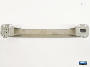 Gebruikte Bumperbalk achter Volvo V90 II (PW) 2.0 D4 16V Prijs € 99,95 Margeregeling aangeboden door Auto Rima Druten