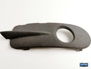 Gebruikte Afdekplaat mistlamp links Volvo C70 (MC) 2.4 D5 20V Autom. Prijs € 14,95 Margeregeling aangeboden door Auto Rima Druten