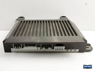 Gebruikte Radio versterker Volvo S80 (AR/AS) 2.4 D 20V Prijs € 49,95 Margeregeling aangeboden door Auto Rima Druten