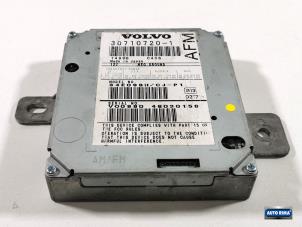 Gebruikte Antenne Versterker Volvo V50 (MW) 2.0 D 16V Prijs € 24,95 Margeregeling aangeboden door Auto Rima Druten