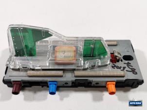 Gebruikte GPS Antenne Volvo XC90 II 2.0 T8 16V Twin Engine AWD Prijs € 74,95 Margeregeling aangeboden door Auto Rima Druten