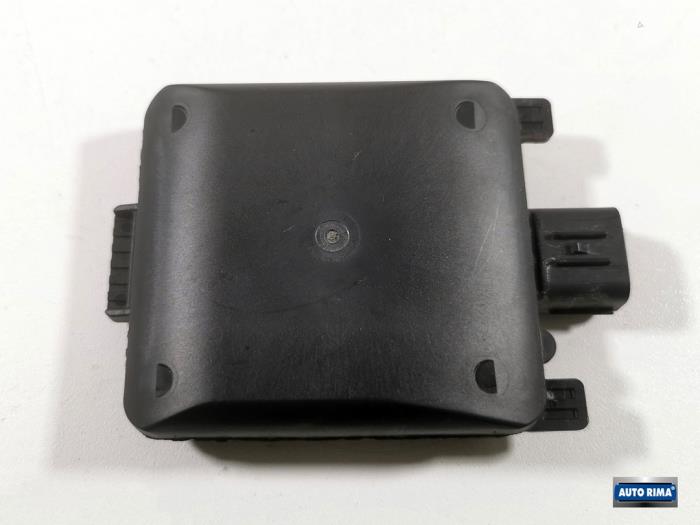 Sensor (overige) van een Volvo XC60 II (UZ) 2.0 B4 Mild Hybrid Geartronic 16V 2021