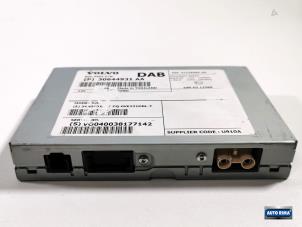 Gebruikte DAB module Volvo V60 I (FW/GW) 2.0 D3 20V Prijs € 49,95 Margeregeling aangeboden door Auto Rima Druten