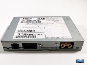 Gebruikte DAB module Volvo V60 I (FW/GW) 2.0 D3 20V Prijs € 49,95 Margeregeling aangeboden door Auto Rima Druten