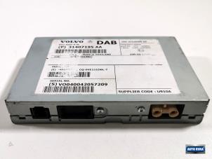 Gebruikte DAB module Volvo XC70 (BZ) 2.4 D5 20V 215 AWD Prijs € 49,95 Margeregeling aangeboden door Auto Rima Druten