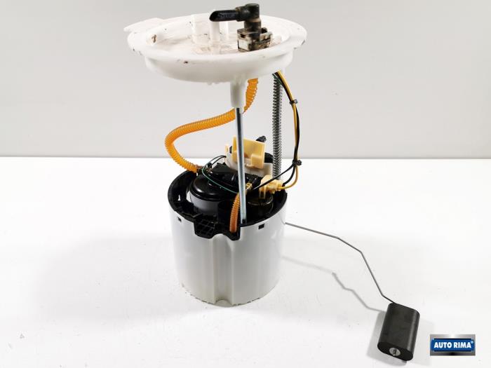 Gebruikte Tank element Pomp Volvo XC40 (XZ) 1.5 T3 12V Prijs € 99,95 Margeregeling aangeboden door Auto Rima Druten