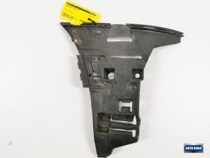 Gebruikte Bumpersteun rechts-voor Volvo S60 I (RS/HV) 2.4 20V 140 Prijs € 19,95 Margeregeling aangeboden door Auto Rima Druten