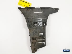 Gebruikte Bumpersteun rechts-voor Volvo V70 (SW) 2.4 20V 170 Prijs € 19,95 Margeregeling aangeboden door Auto Rima Druten