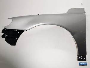 Gebruikte Scherm links-voor Volvo V70 (BW) 2.4 D5 20V Prijs € 124,95 Margeregeling aangeboden door Auto Rima Druten