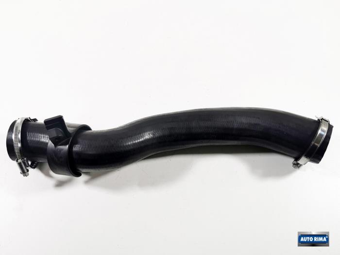 Nieuwe Intercooler Slang Volvo S40 (MS) 1.6 D2 Prijs € 78,59 Inclusief btw aangeboden door Auto Rima 