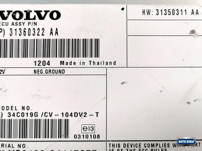 Radio versterker van een Volvo XC60 I (DZ) 2.0 T 16V 2012