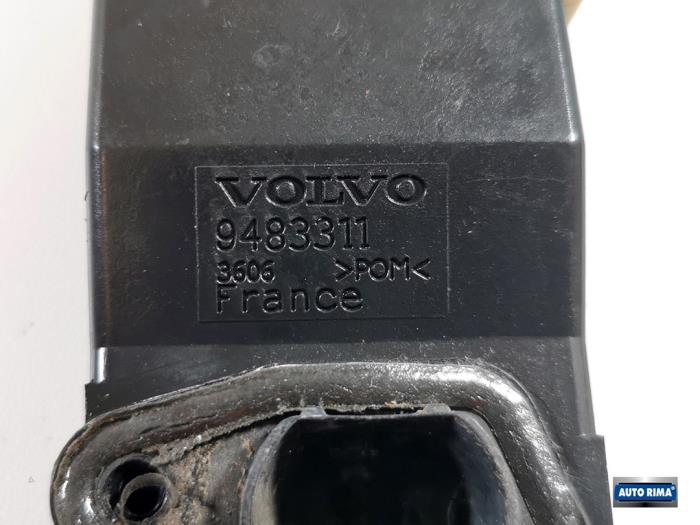 Motor Tankklepvergrendeling van een Volvo V70 (SW) 2.4 20V 170 2006