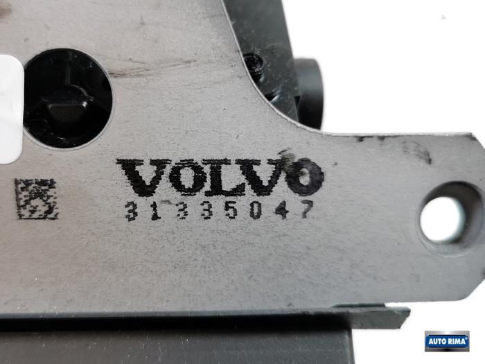 Achterklep Slotmechaniek van een Volvo V50 (MW) 1.6 D2 16V 2012