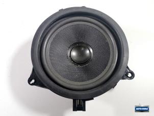 Gebruikte Speaker Volvo V70 (SW) 2.4 20V 170 Prijs € 24,95 Margeregeling aangeboden door Auto Rima Druten